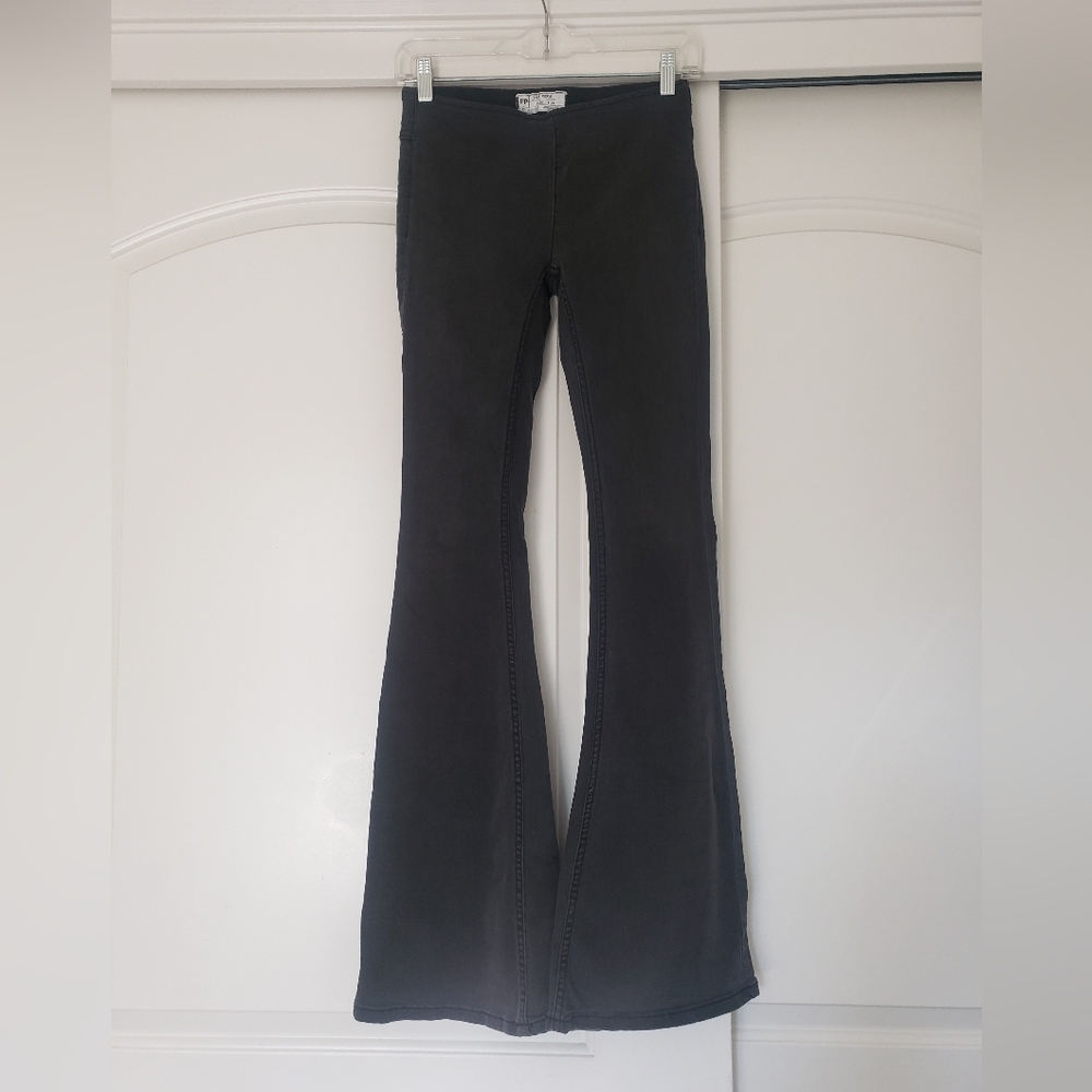 We the free pull on flares size 24